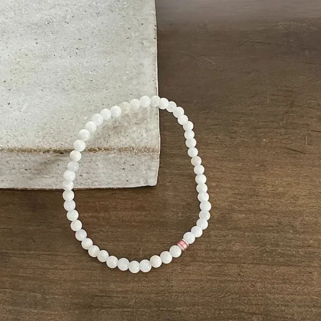 Armband weißer Mondstein